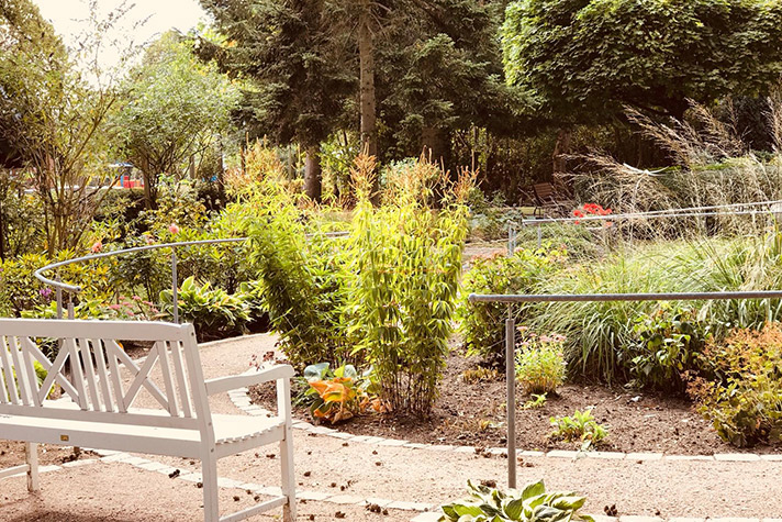 Der Sinnesgarten vor dem Seniorenhaus Poggenhaus